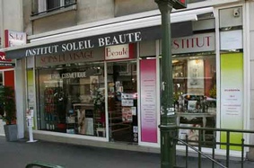 Signalétique extérieure - Marquage adhésif signaletique-exterieure.jpg