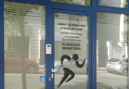 Dépoli, lettres et formes autocollantes à Montrouge (92) depoli-lettres-autocollantes-montrouge.jpg