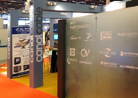 Signalétique adhésive sur stand d'exposition signaletique-adhesive-stand-exposition.jpg
