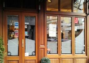 Vinyle dépoli sur vitrine de restaurants, bars vinyle-depoli-sur-vitrine.jpg