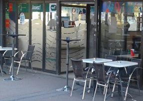 Vinyle dépoli sur vitrine de restaurants, bars vinyle-depoli-sur-vitrine.jpg